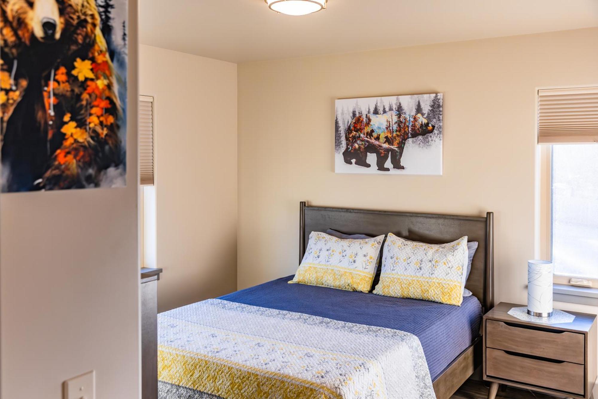 Lakeshore Lodging Suites Хомер Экстерьер фото
